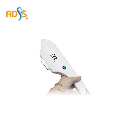 Güçlü Taşınabilir IPL Tüy Alma Makinesi Kırışıklık Giderme 10 * 50mm Nokta boyutu