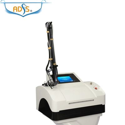 Cilt Gençleştirme İçin Taşınabilir Fraksiyonel CO2 Lazer Makinesi 40W 10600nm