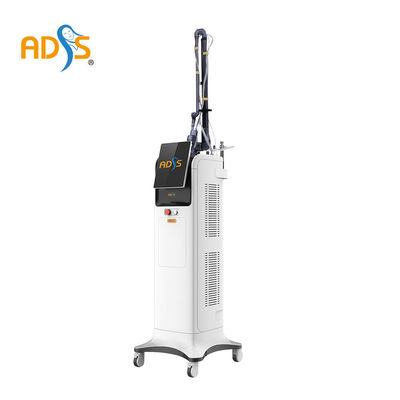 Ayakta Cilt Gençleştirme Makinesi 10600nm Fraksiyonel CO2 Lazer Güzellik Ekipmanları